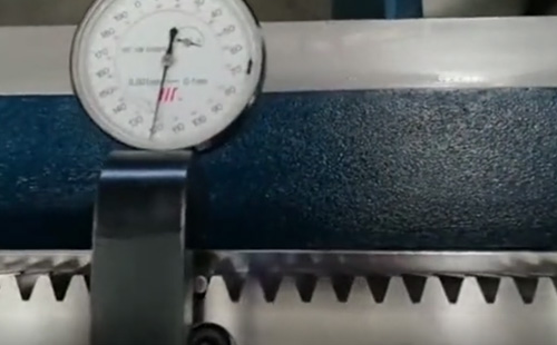 高平行精度齒條在高端激光切割機中的應(yīng)用 高平行精度齒條在高端激光切割機中的應(yīng)用